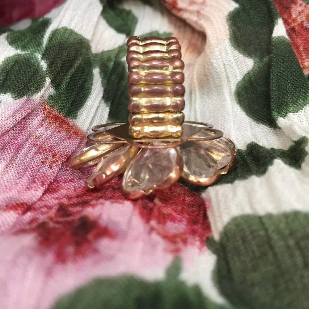 Large flower ring